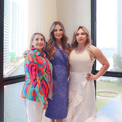 Consuelo Vilar, Isabel Collins y Yolanda Lipsman